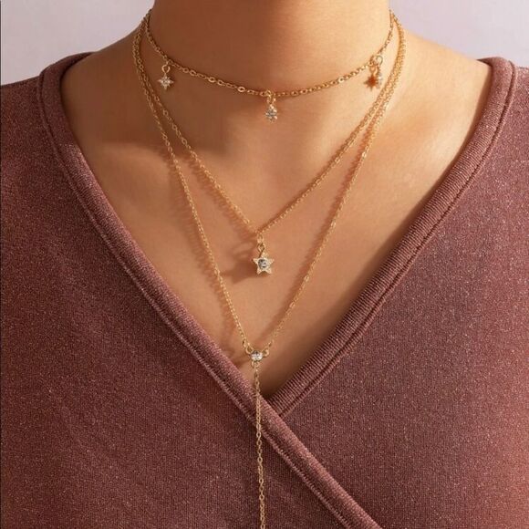 Gold 3/$30 Rhinestone Star Lariat Necklace - Picture 1 of 2